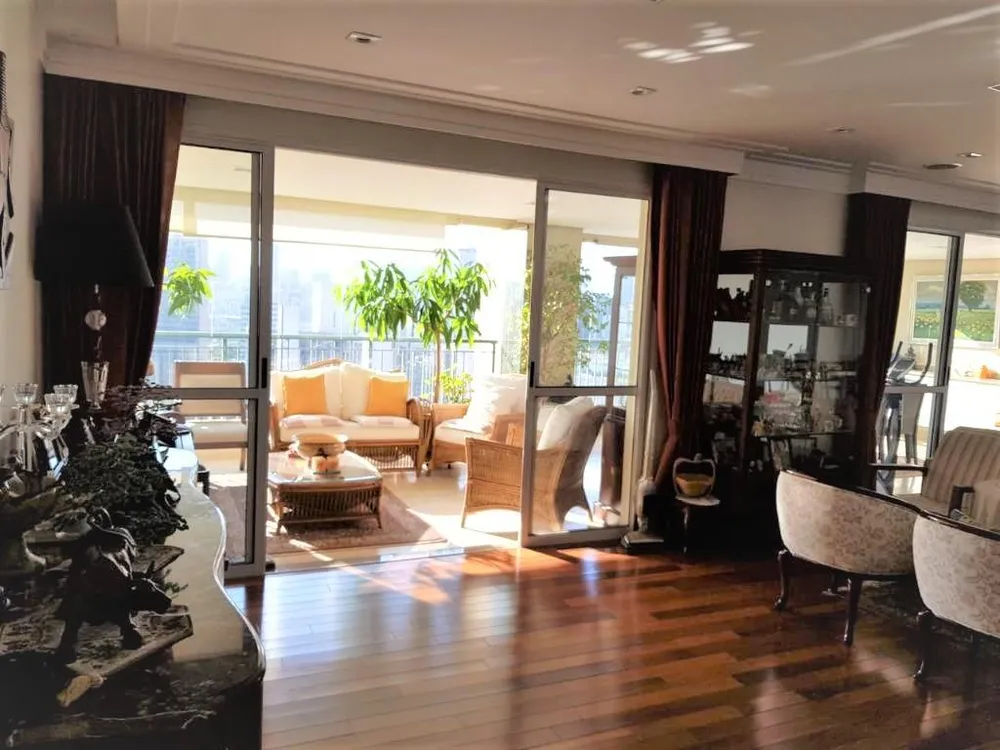 Apartamento, 4 quartos, 205 m² - Foto 2