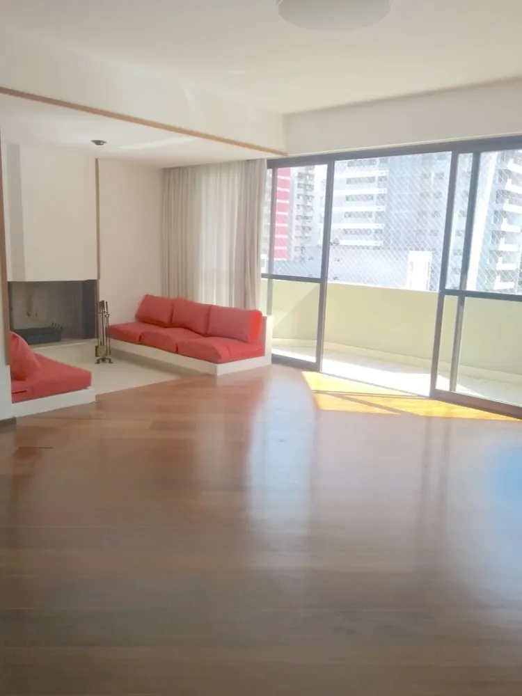 Apartamento, 3 quartos, 180 m² - Foto 1