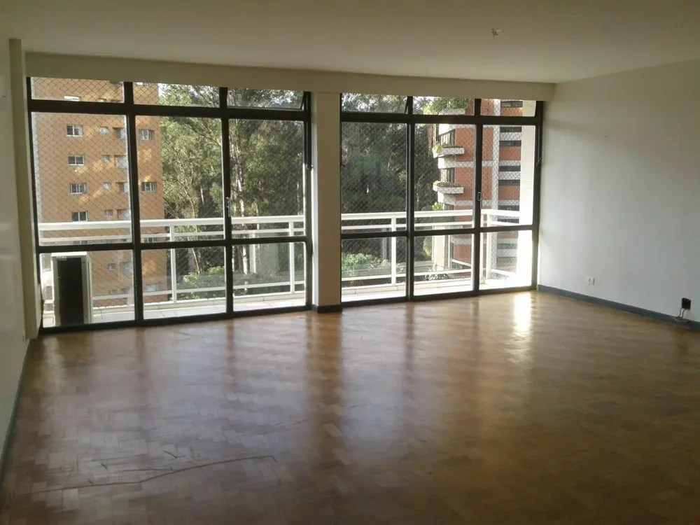 Apartamento, 3 quartos, 220 m² - Foto 1