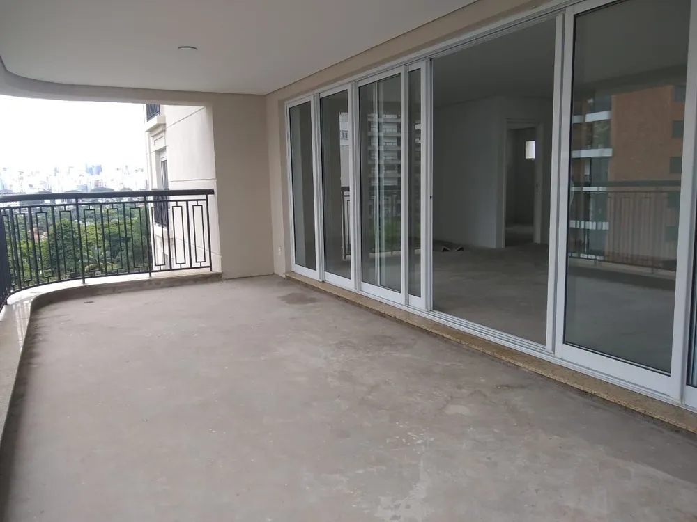 Apartamento, 3 quartos, 228 m² - Foto 1