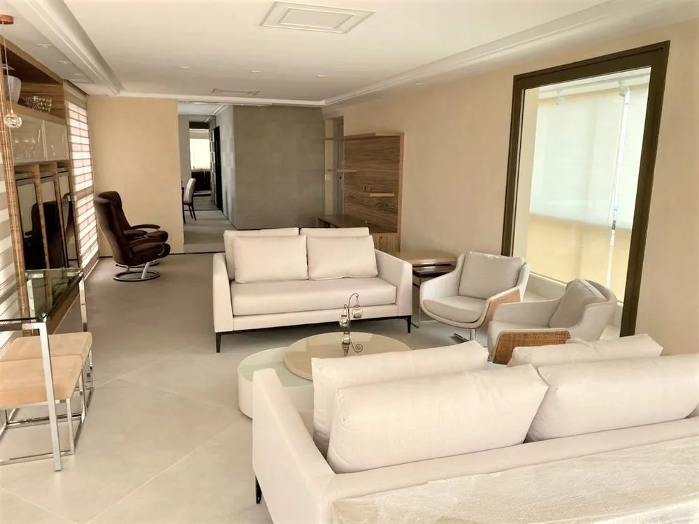 Apartamento, 4 quartos, 211 m² - Foto 1