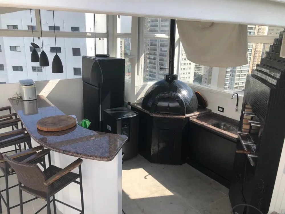 Cobertura, 3 quartos, 264 m² - Foto 2