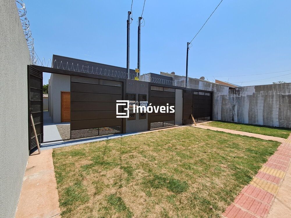 Casa à venda com 2 quartos, 54m² - Foto 1