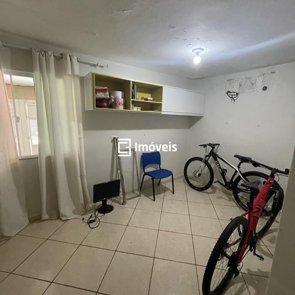 Casa, 5 quartos, 226 m² - Foto 4