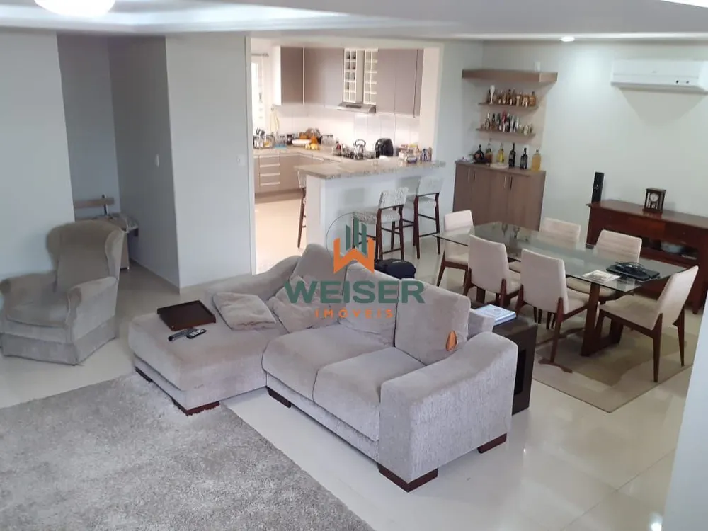 Sobrado, 3 quartos, 345 m² - Foto 1