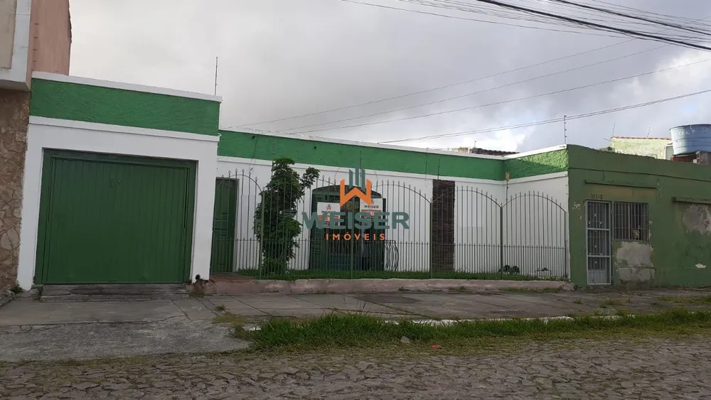 Casa, 4 quartos, 286 m² - Foto 1