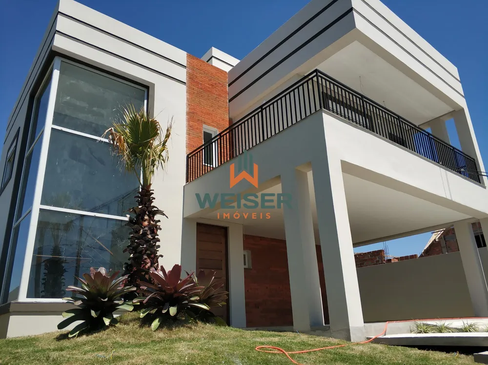 Sobrado, 3 quartos, 210 m² - Foto 1