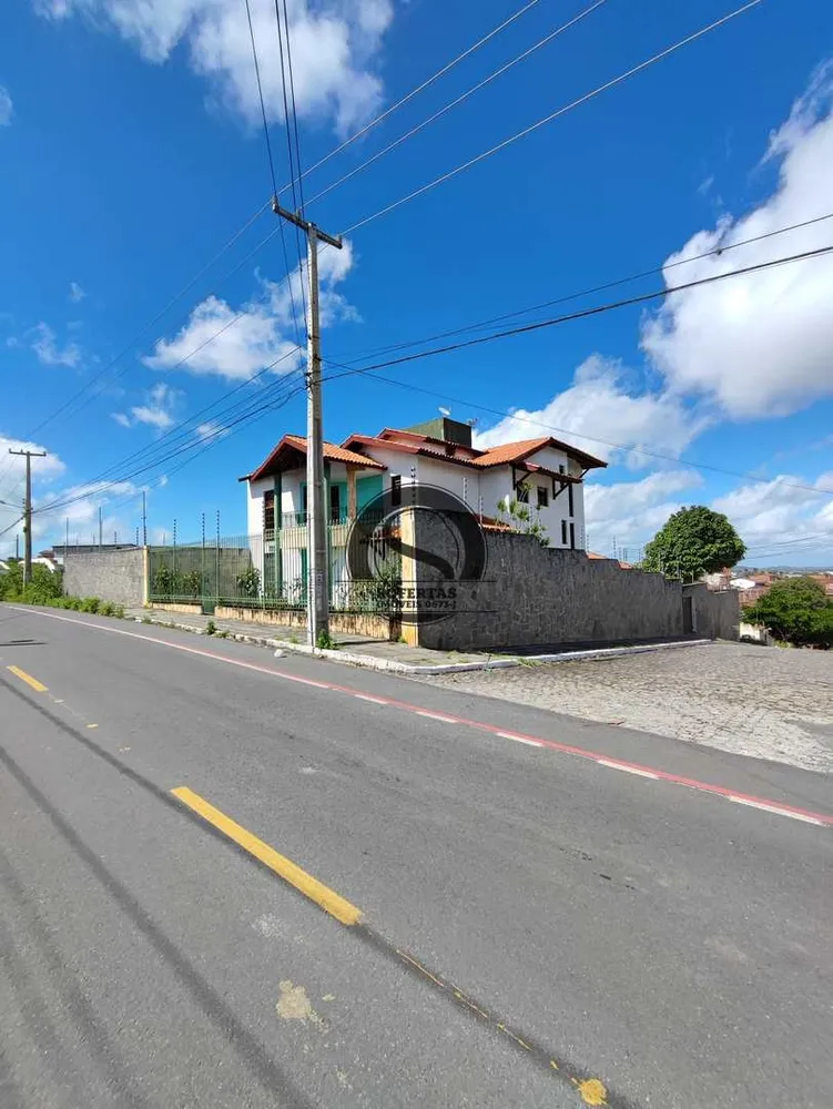 Casa, 5 quartos, 580 m² - Foto 1