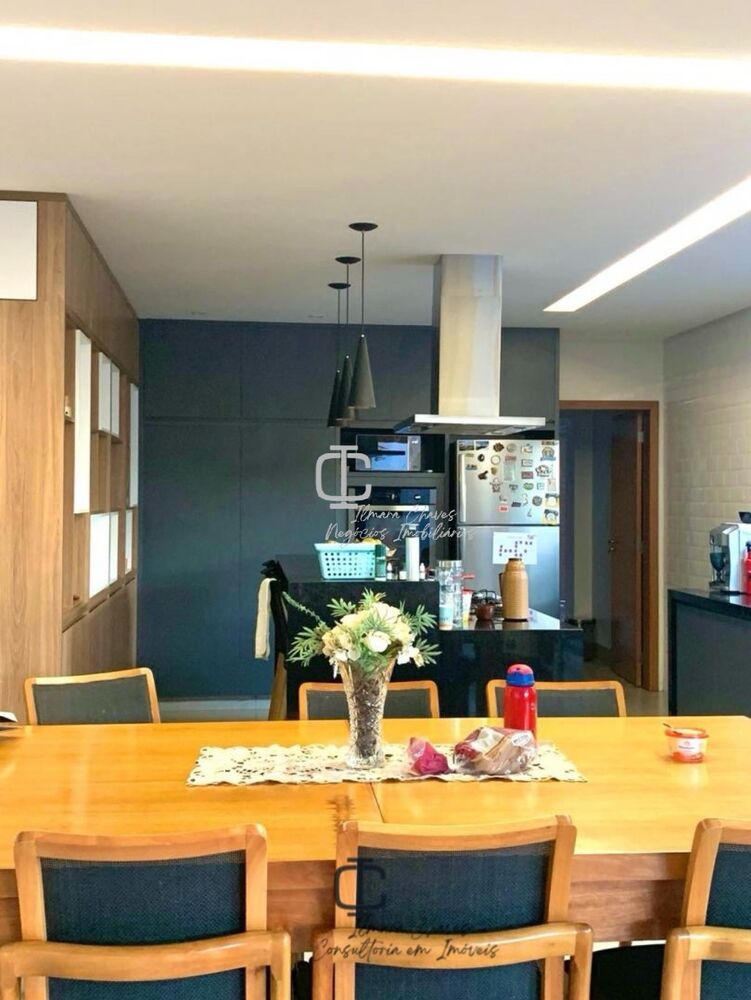 Casa, 3 quartos, 202 m² - Foto 3