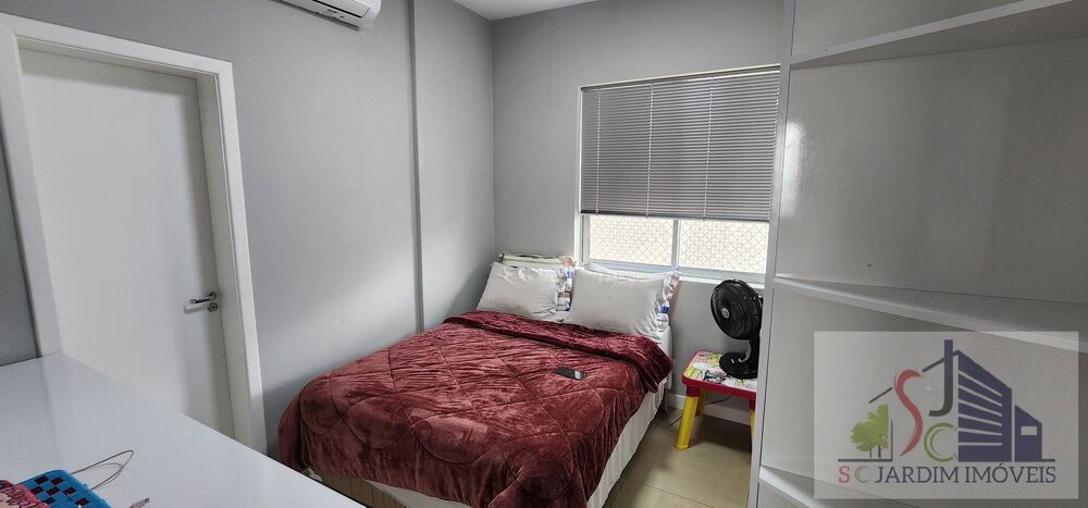 Apartamento à venda com 4 quartos, 151m² - Foto 4