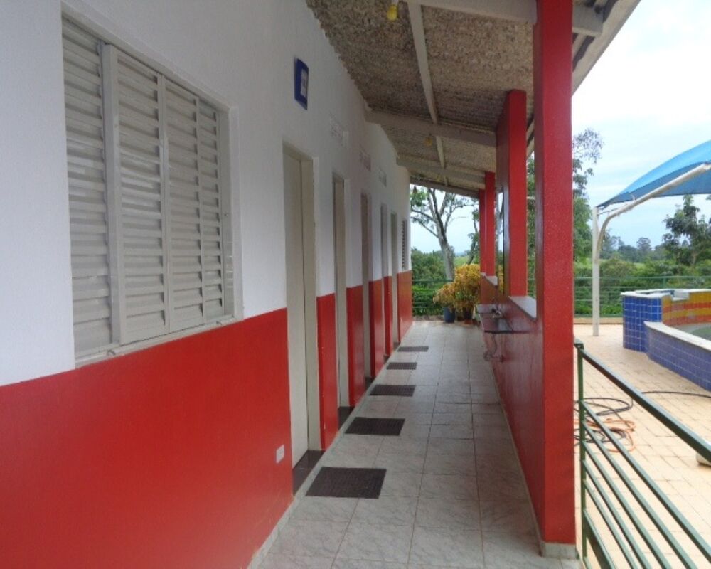 Chácara à venda com 2 quartos, 200m² - Foto 5