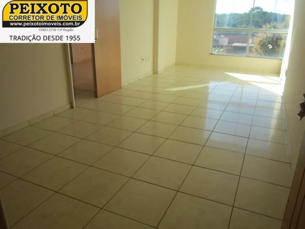 Apartamento à venda com 2 quartos, 86m² - Foto 2