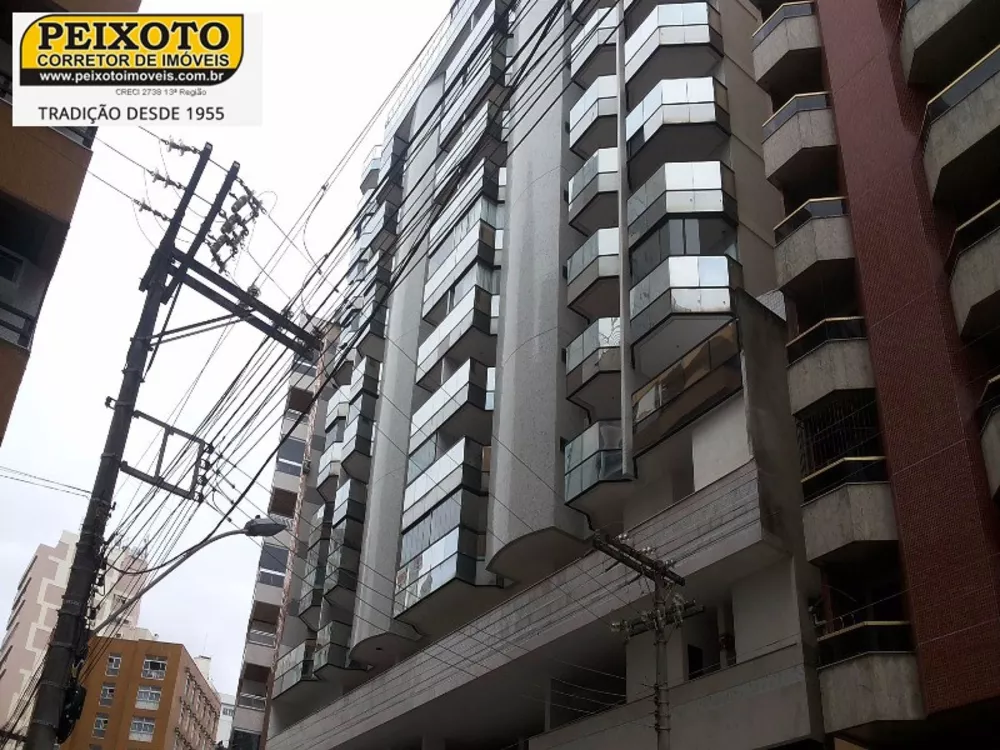 Cobertura à venda com 4 quartos, 358m² - Foto 2