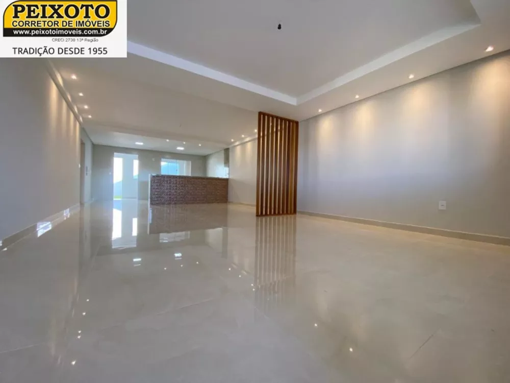 Casa à venda com 3 quartos, 150m² - Foto 4