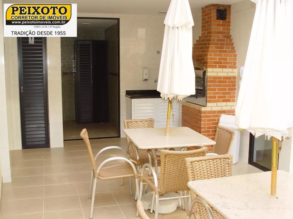 Apartamento à venda com 4 quartos, 200m² - Foto 2