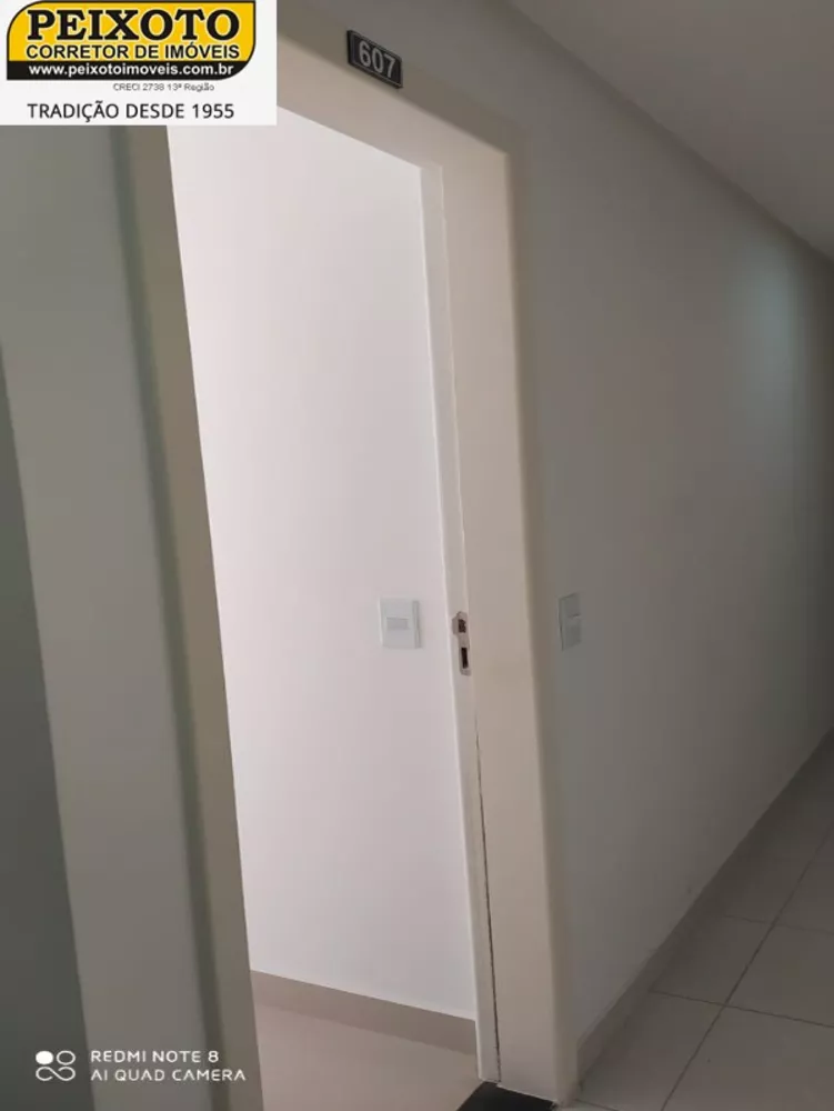 Apartamento à venda com 2 quartos, 72m² - Foto 2