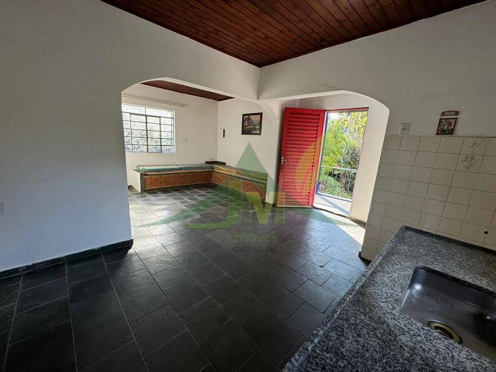 Chácara, 4 quartos, 1352 m² - Foto 4
