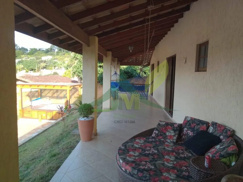 Sítio, 5 quartos, 1500 m² - Foto 1