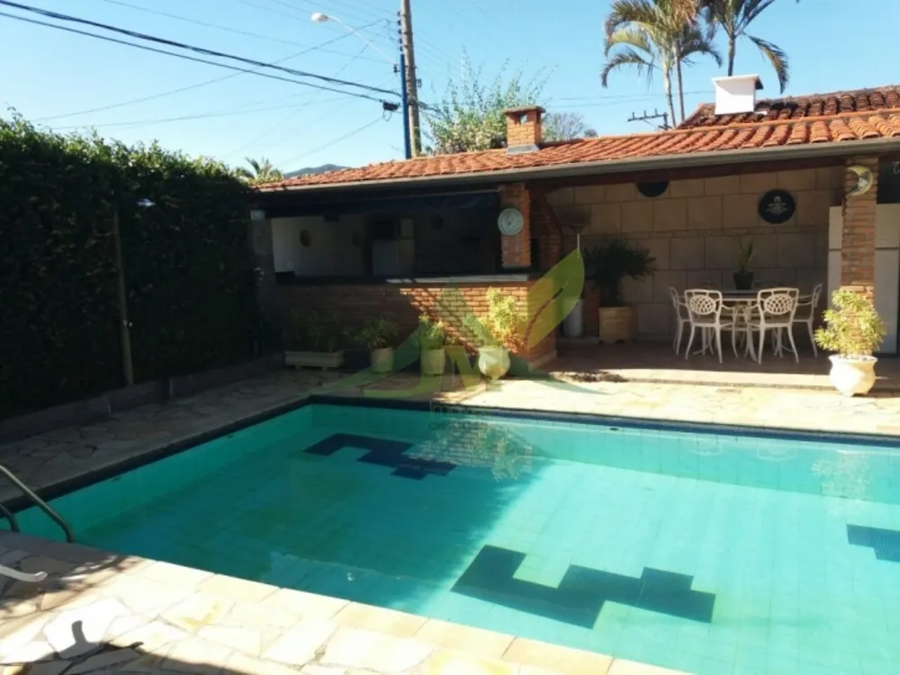 Casa, 3 quartos, 300 m² - Foto 2