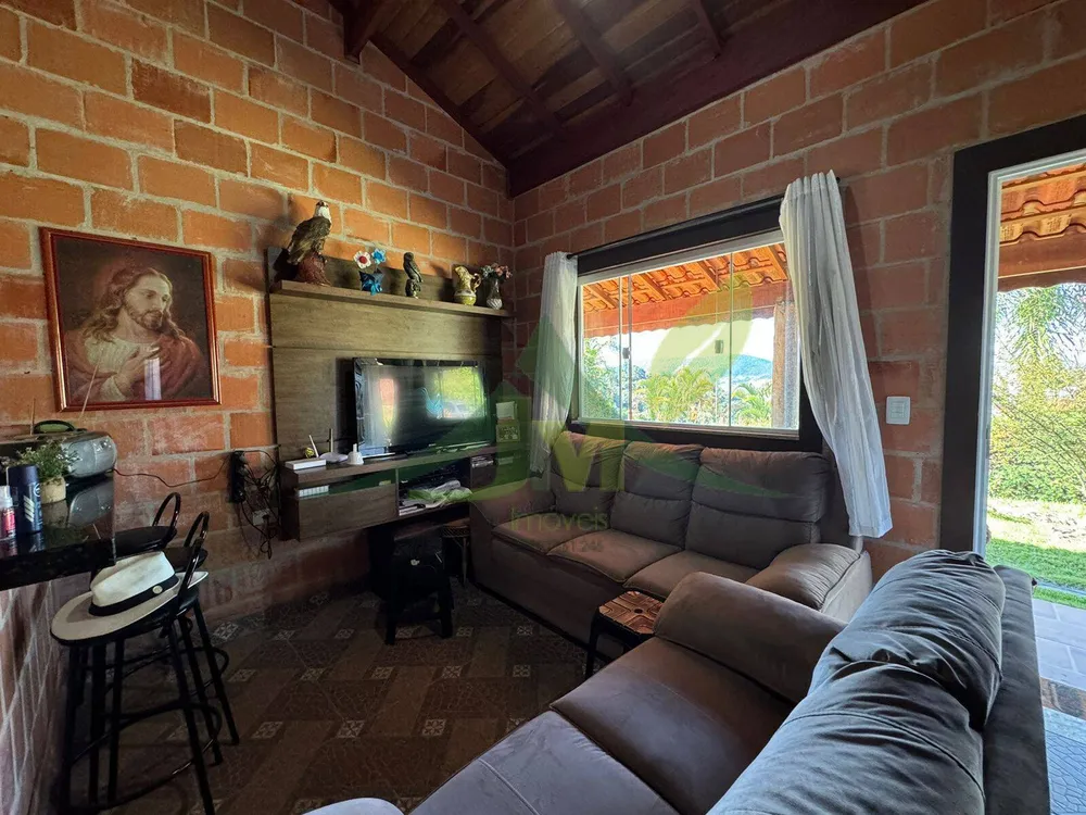 Chácara, 3 quartos, 1200 m² - Foto 1