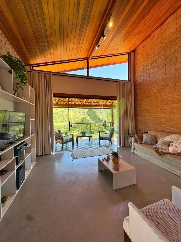 Chácara, 3 quartos, 1619 m² - Foto 12