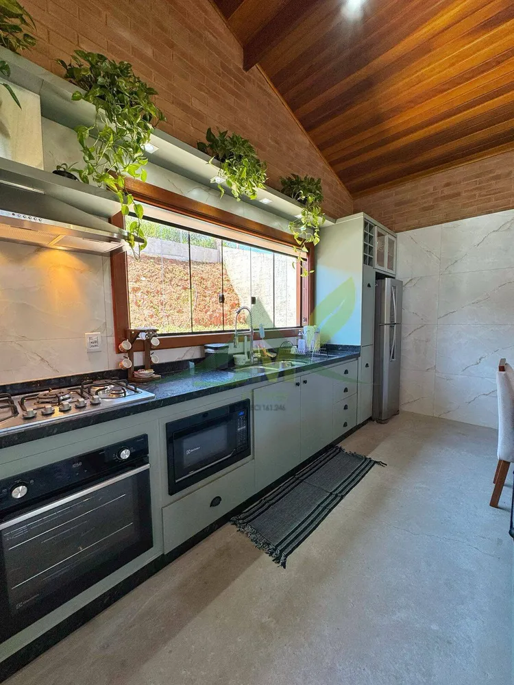 Chácara, 3 quartos, 1619 m² - Foto 8