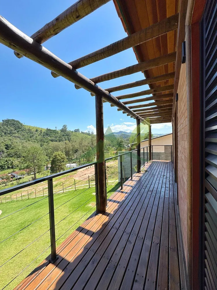 Chácara, 3 quartos, 1619 m² - Foto 3