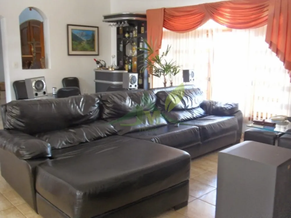 Casa, 4 quartos, 1000 m² - Foto 1