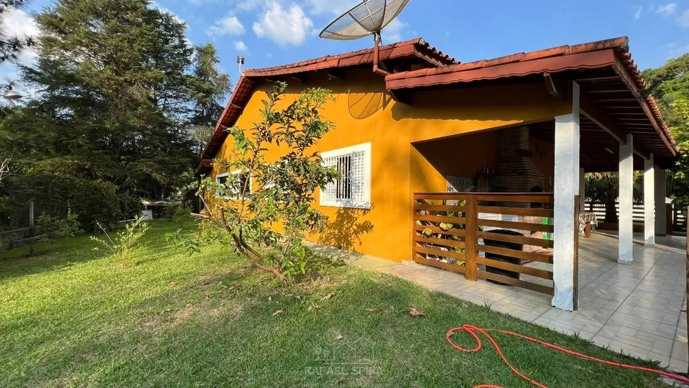 Chácara, 4 quartos, 1600 m² - Foto 1