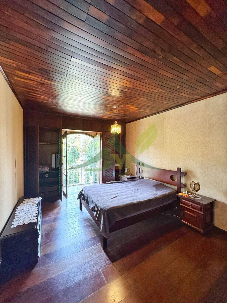 Chácara, 5 quartos, 2382 m² - Foto 1