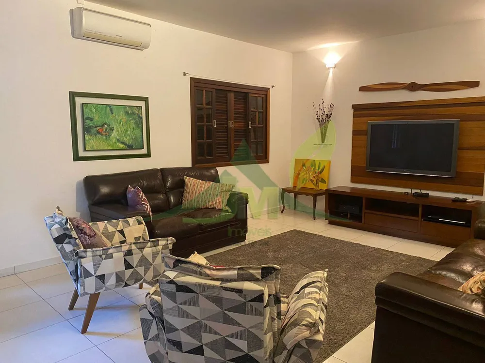 Chácara, 5 quartos, 2784 m² - Foto 1