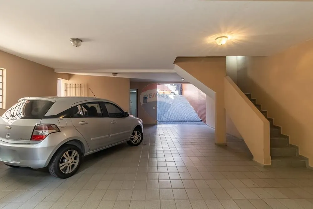 Casa, 3 quartos, 228 m² - Foto 1