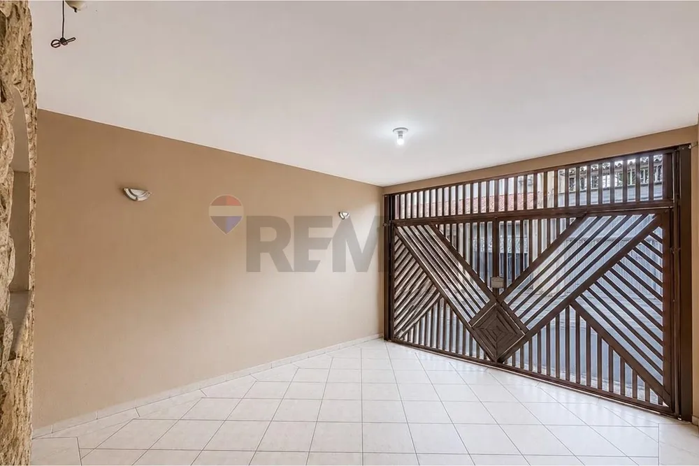 Sobrado, 3 quartos, 256 m² - Foto 2