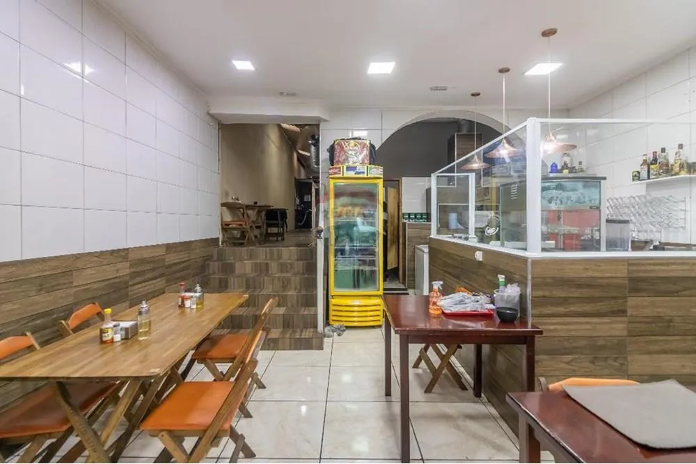 Casa, 3 quartos, 300 m² - Foto 1