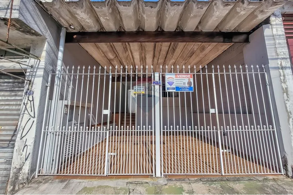 Casa, 4 quartos, 128 m² - Foto 1