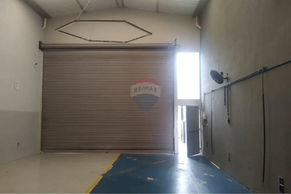 Depósito-Galpão, 210 m² - Foto 2