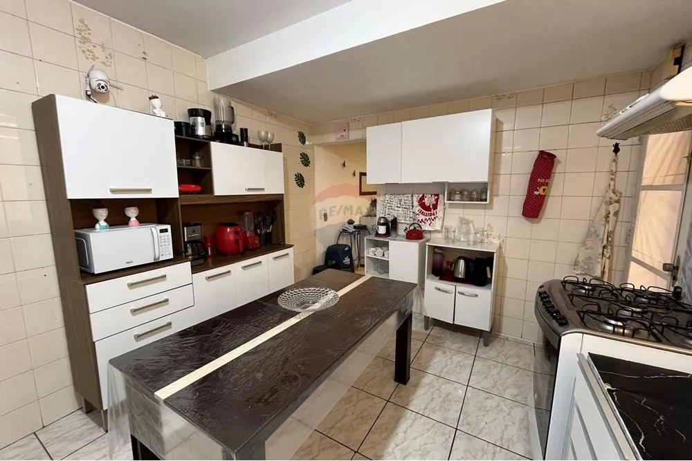Casa, 5 quartos, 200 m² - Foto 4