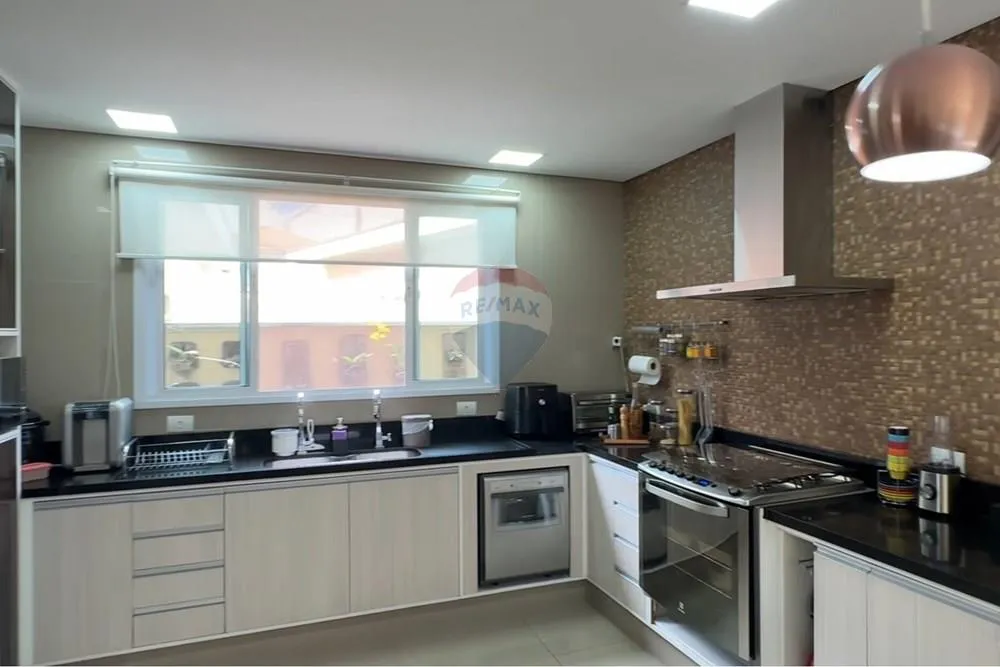 Sobrado, 3 quartos, 221 m² - Foto 4