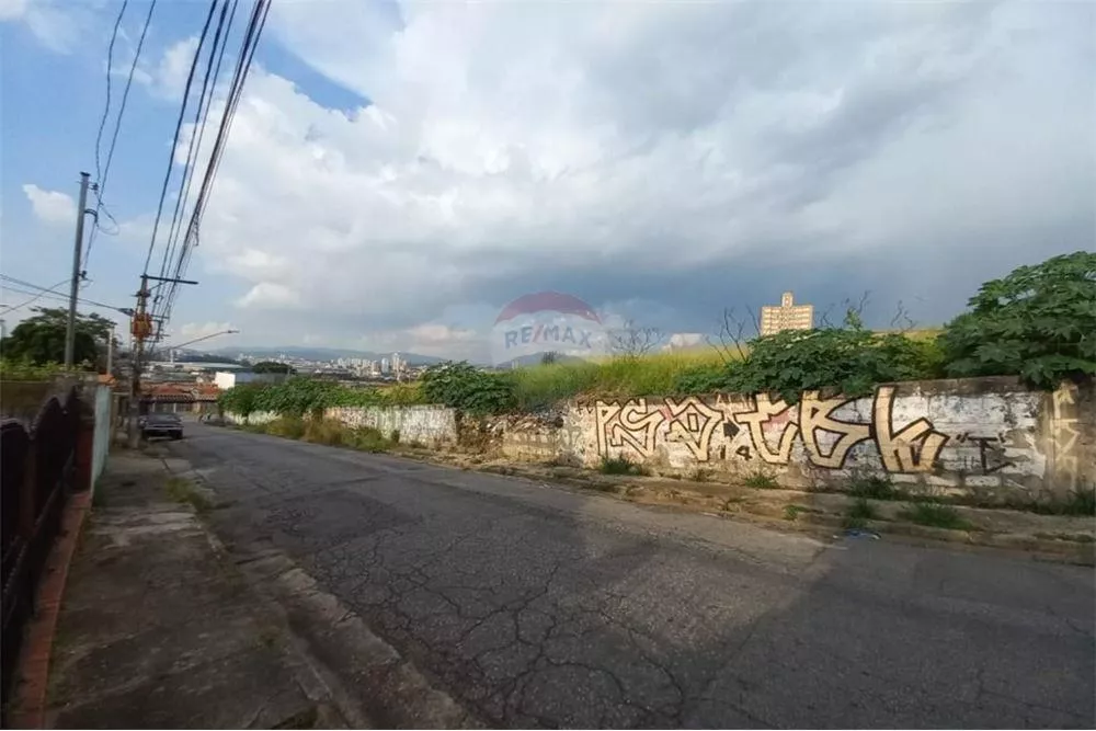 Loteamento e Condomínio, 2700 m² - Foto 1