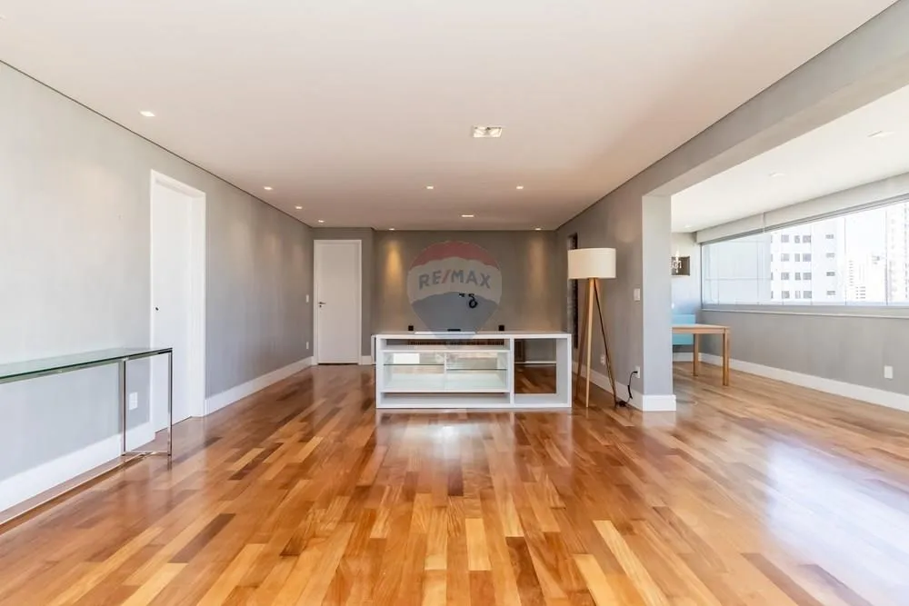 Apartamento, 3 quartos, 172 m² - Foto 1