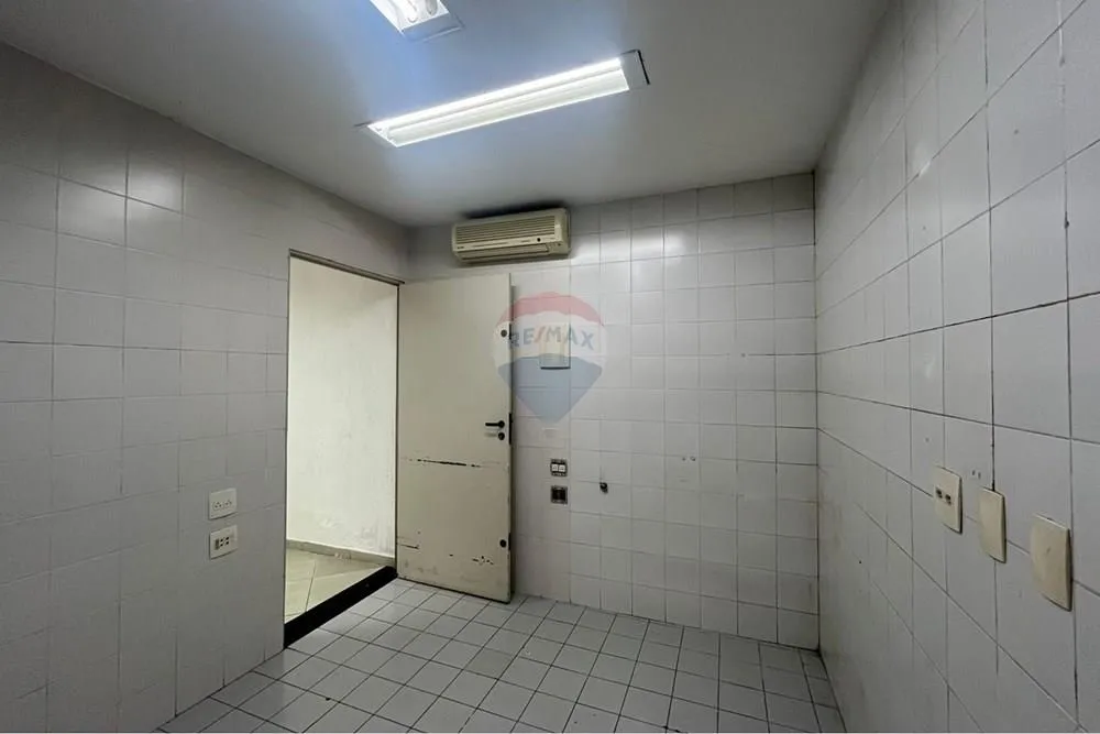Prédio Inteiro, 200 m² - Foto 1