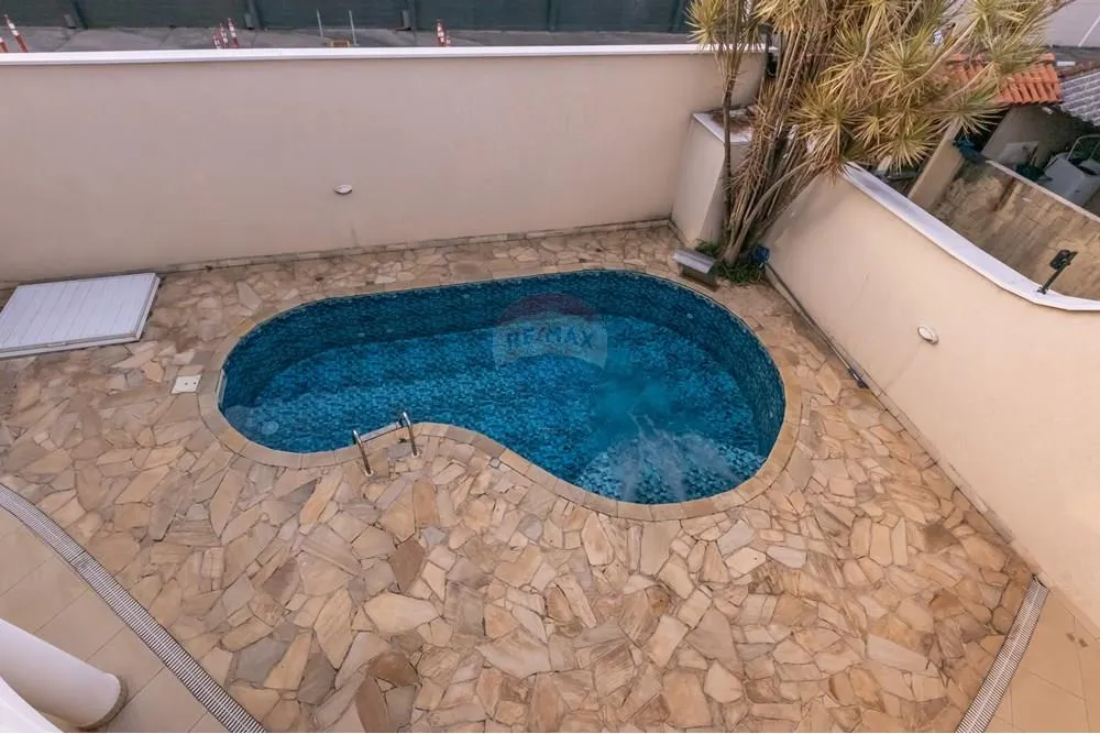 Sobrado, 3 quartos, 672 m² - Foto 8