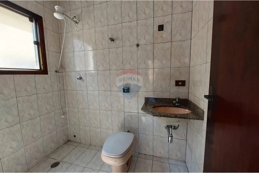 Casa, 5 quartos, 263 m² - Foto 1