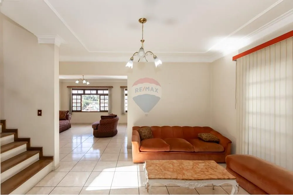 Casa, 5 quartos, 263 m² - Foto 3