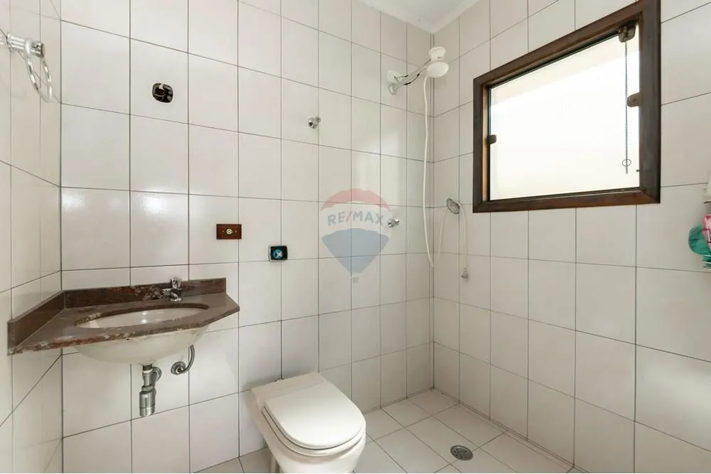 Casa, 5 quartos, 263 m² - Foto 2