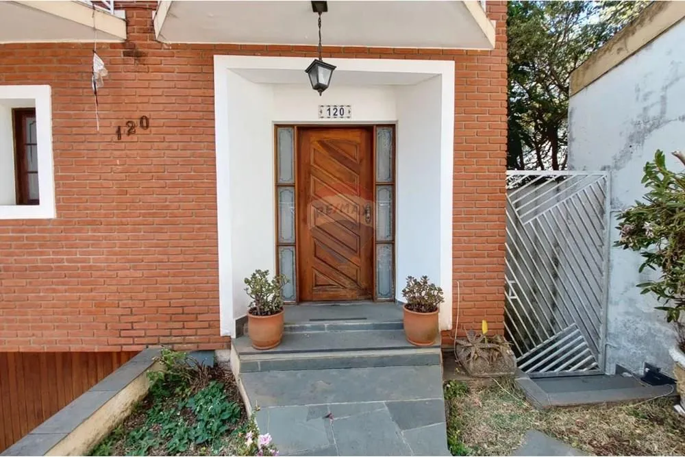 Casa, 5 quartos, 263 m² - Foto 1