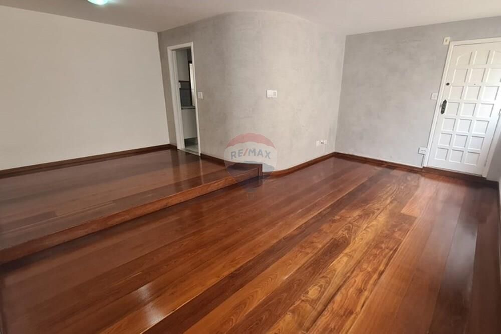 Apartamento para alugar com 3 quartos, 116m² - Foto 2