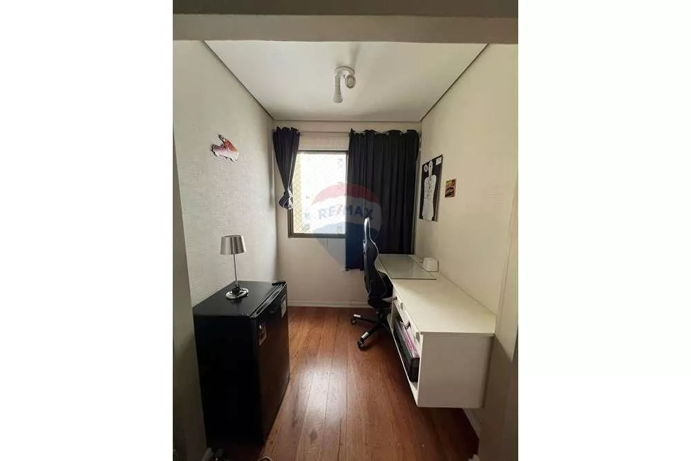 Apartamento para alugar com 3 quartos, 210m² - Foto 11