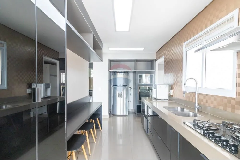 Apartamento, 3 quartos, 171 m² - Foto 1