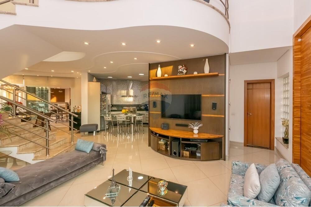 Sobrado à venda com 3 quartos, 360m² - Foto 2